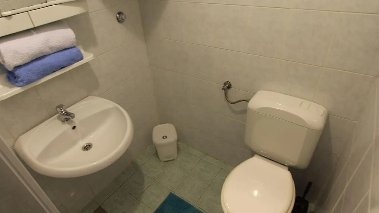 Apartments Eva Malinska Guest house